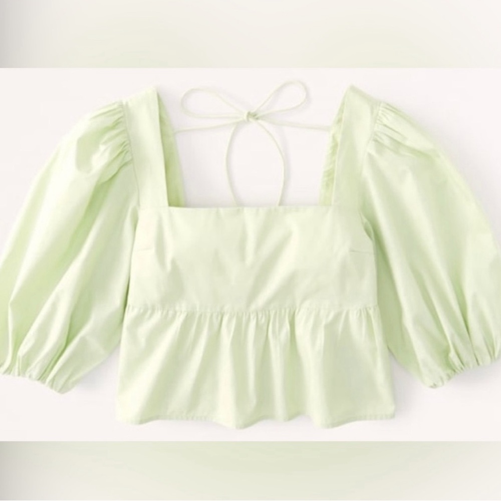 Abercrombie green spring peplum top